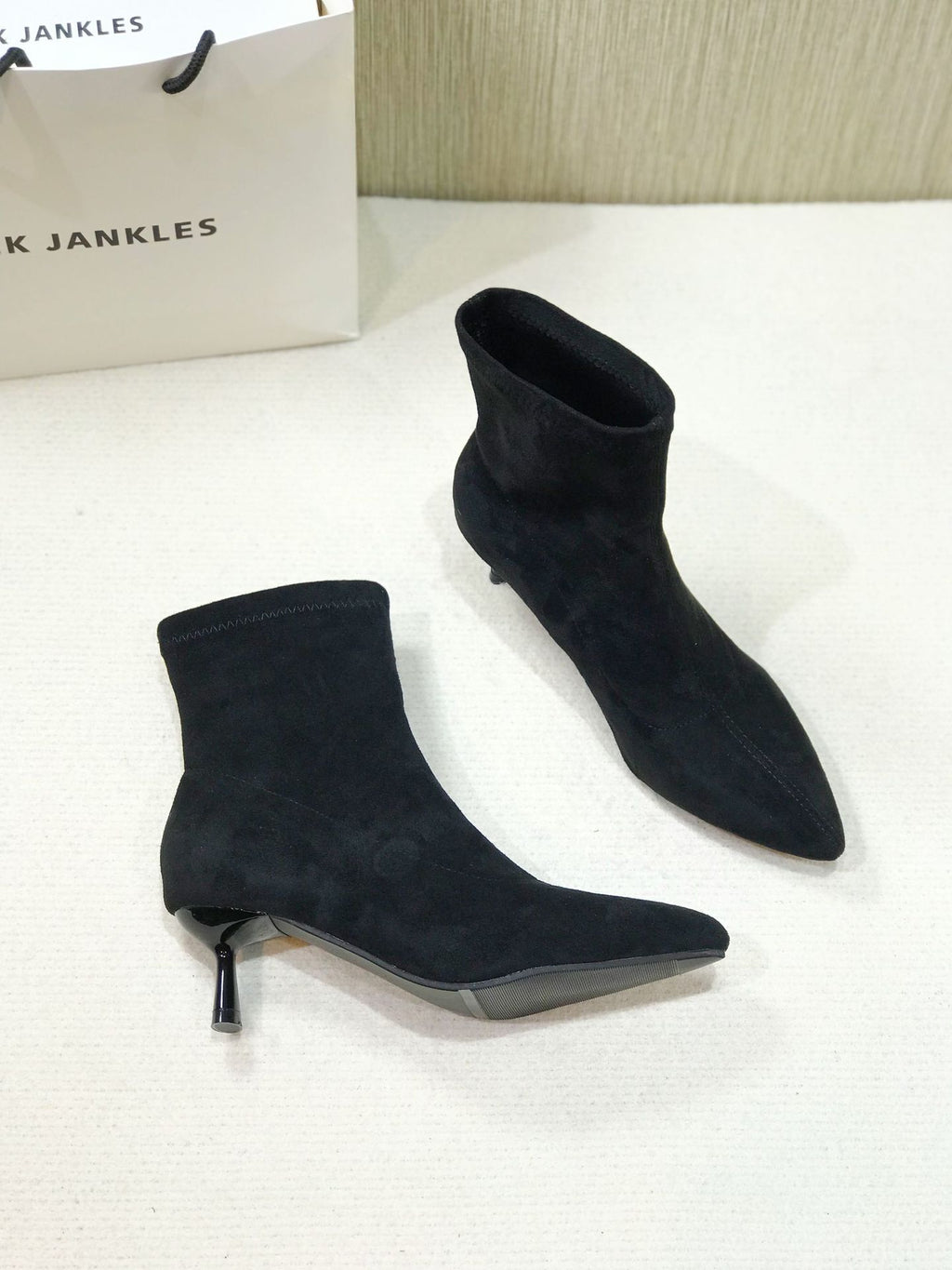 Small Ankle Boots Pointed Toe Fashion Boots Martin Boots