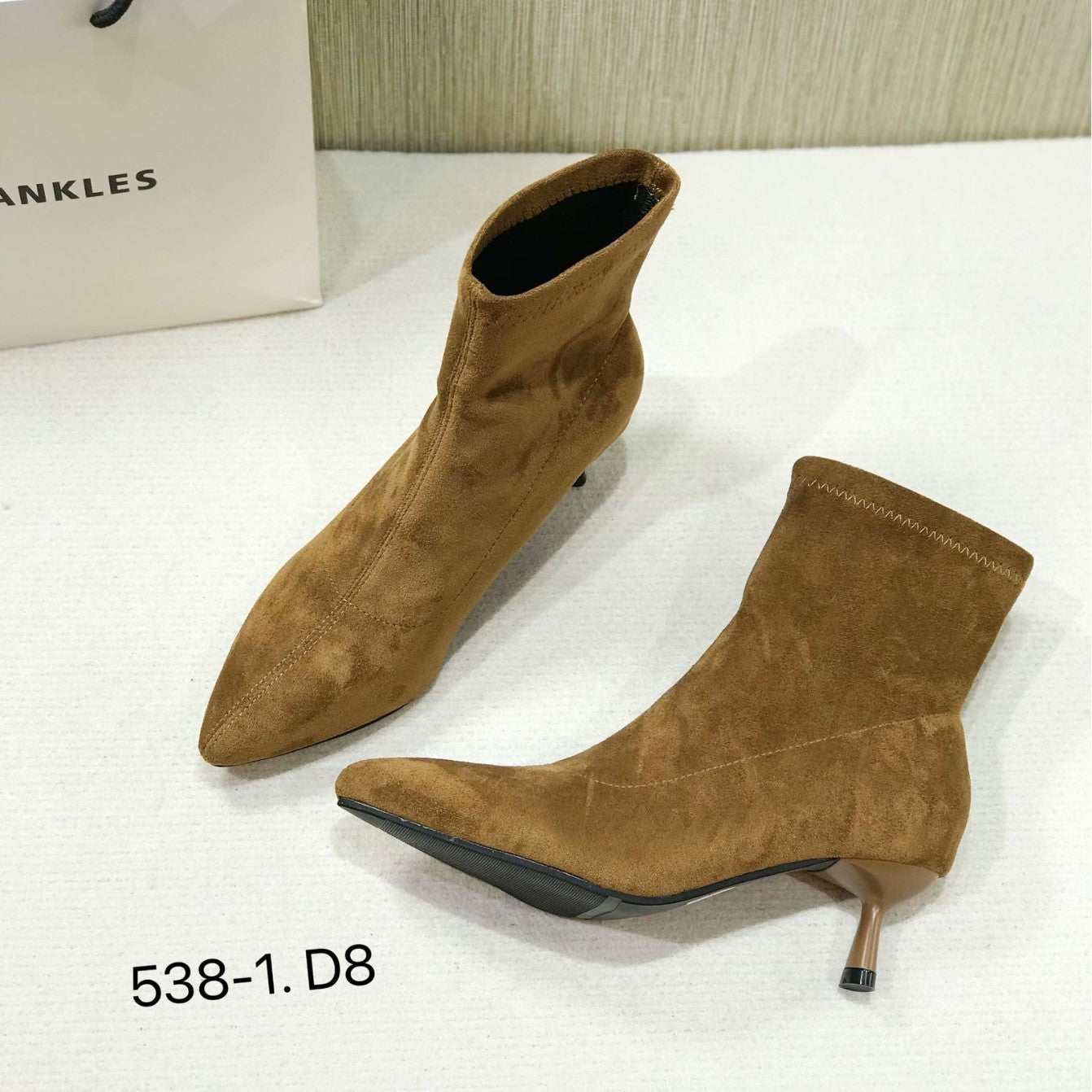 Small Ankle Boots Pointed Toe Fashion Boots Martin Boots